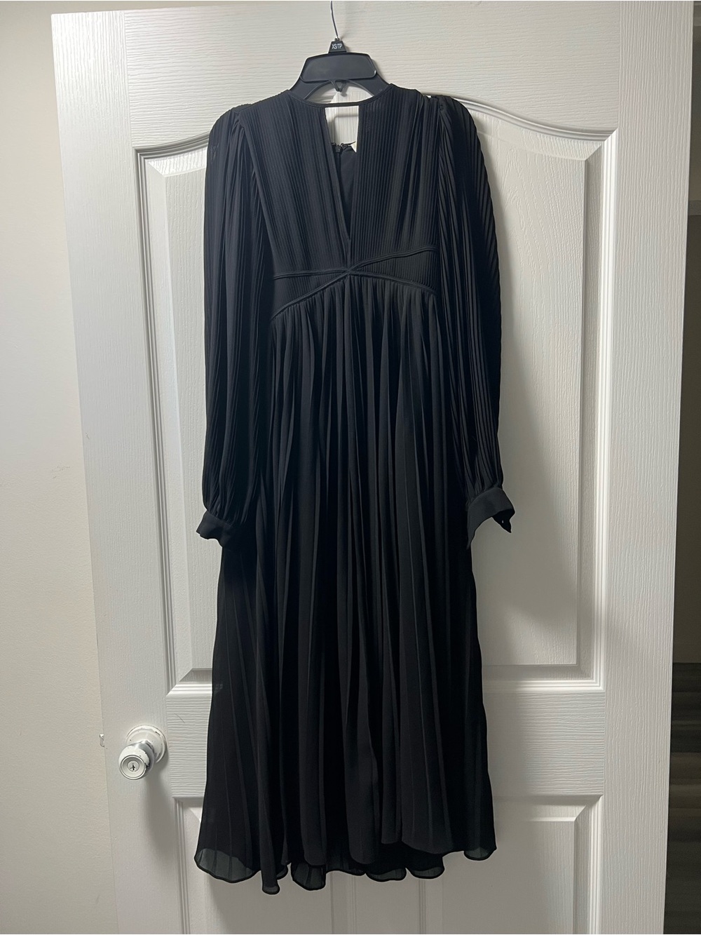 Black Pleated Long Sleeve Midi Dress